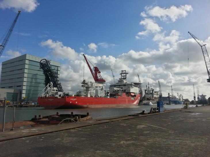 Subsea 7's Seven Waves arrived at Huisman Schiedam quayside for installation mission equipment