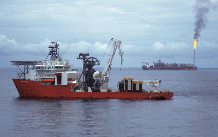 250mt Knuckle Boom Crane, Subsea 7, Seven Pacific