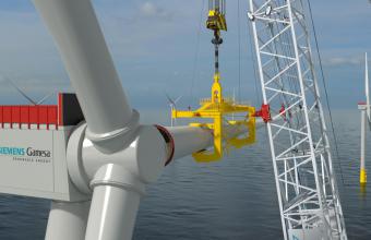 Huisman en Siemens Gamesa lanceren methode voor gecontroleerd installeren van bladen