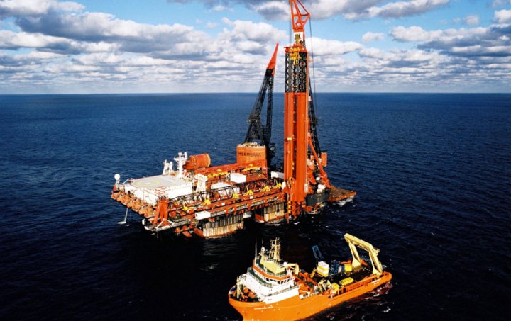 1050mt J型铺管系统Balder, Heerema